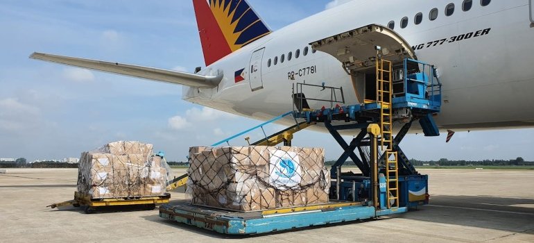 shipping your goods by air
