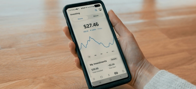 Person tracking their investments 